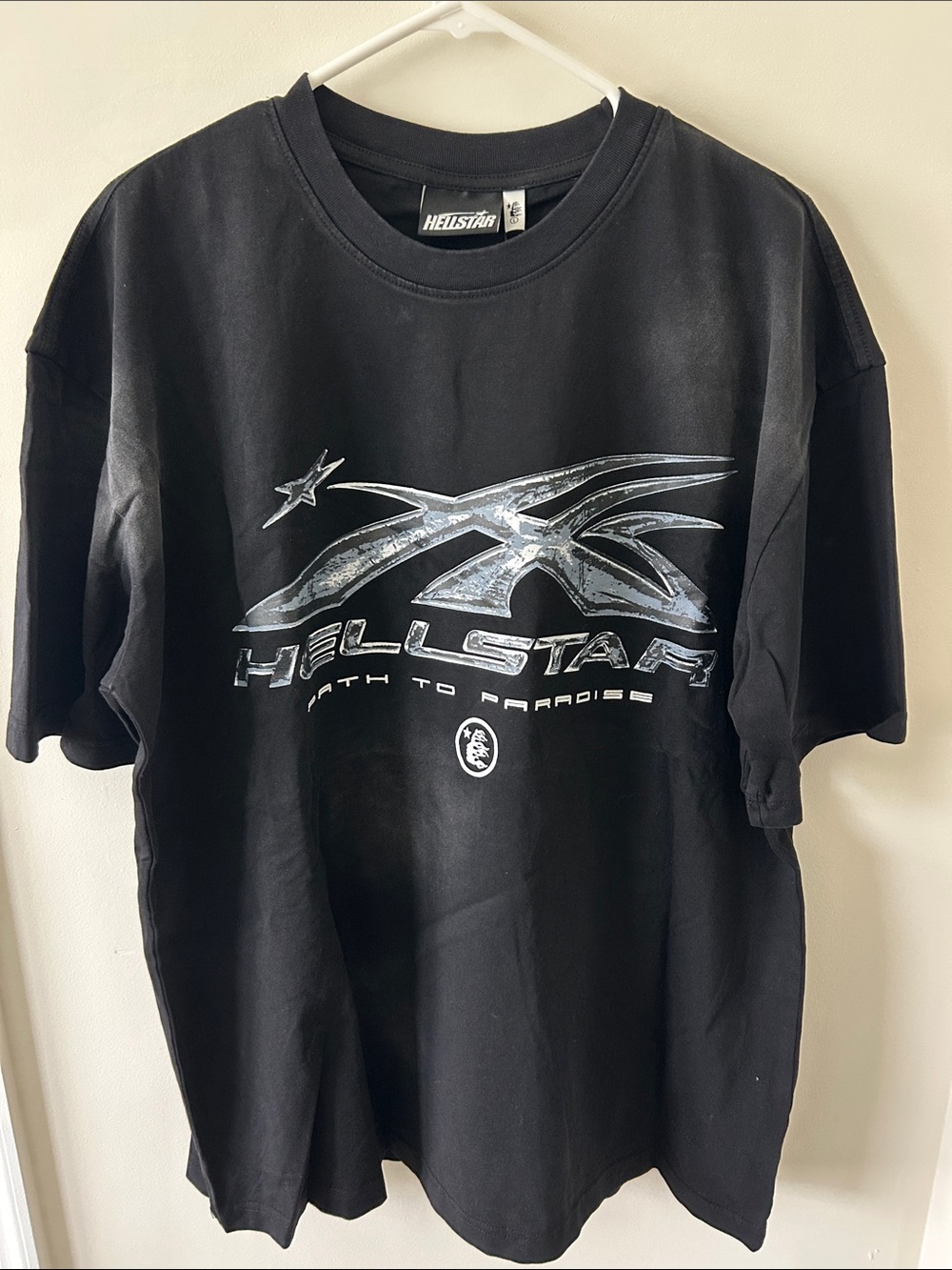 Hellstar Men's Black Short-Sleeve Graphic Tee